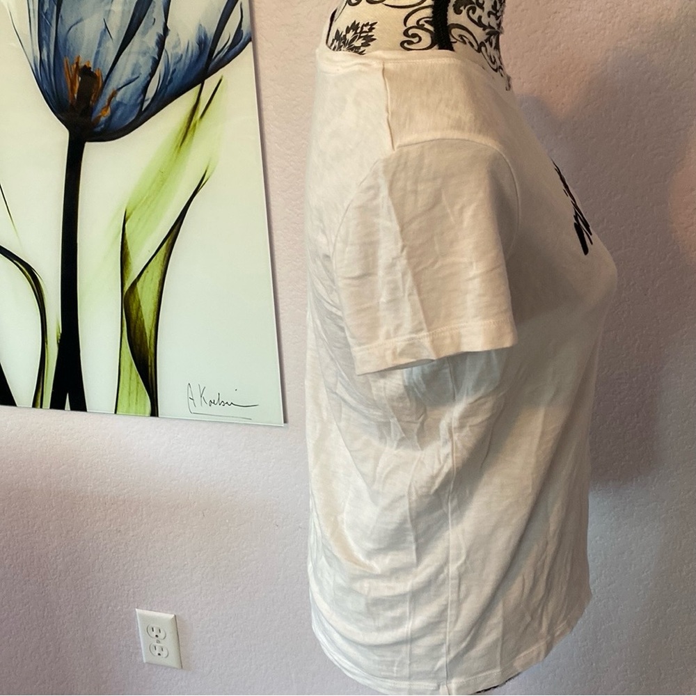 shirt size small - Picture 2 of 4